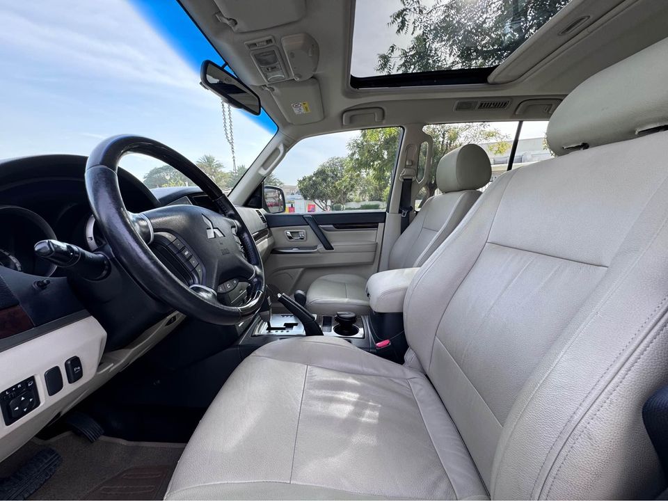 2016 Mitsubishi Pajero