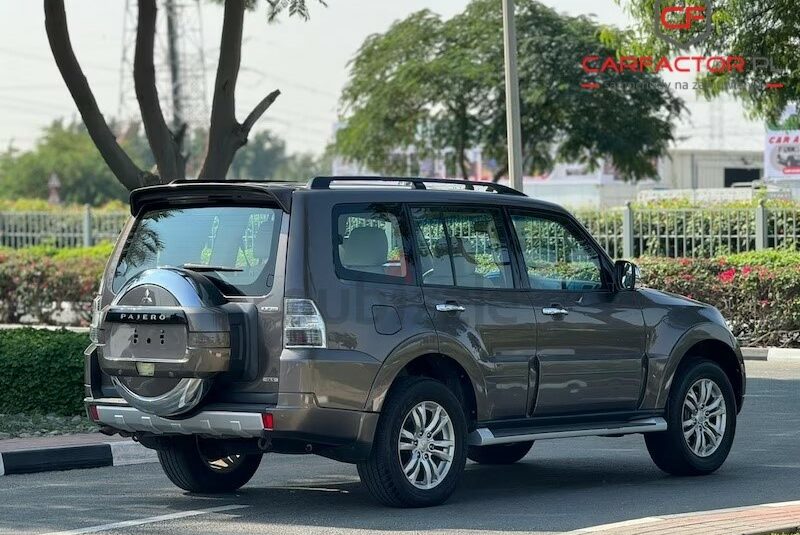 Mitsubishi Pajero IV