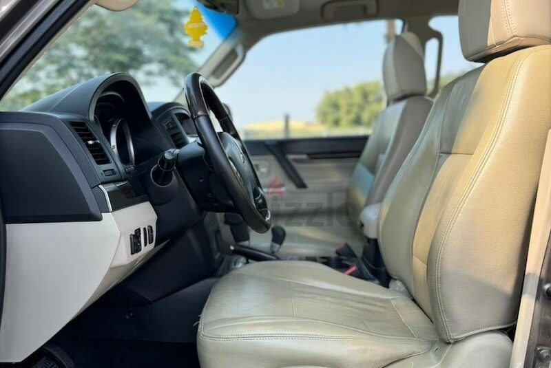 Mitsubishi Pajero IV