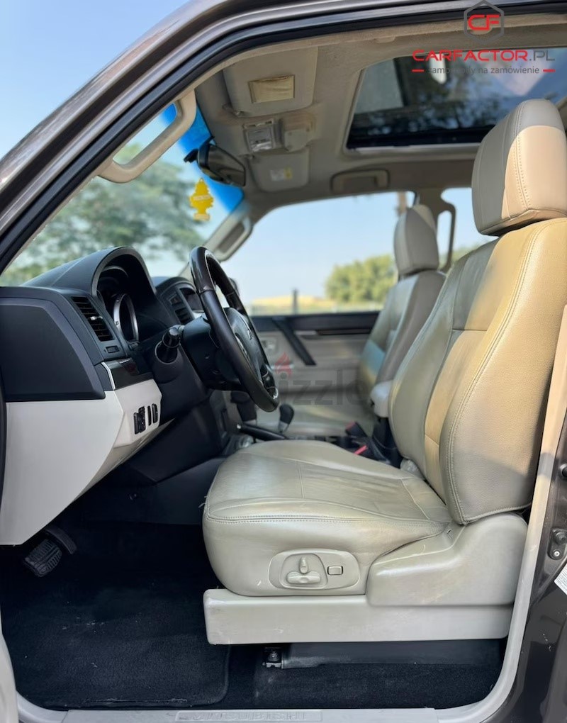 Mitsubishi Pajero IV