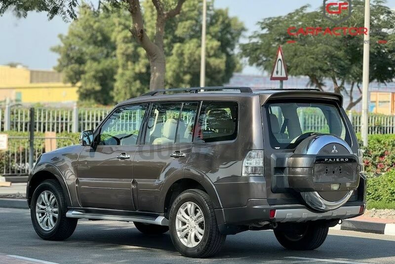 Mitsubishi Pajero IV