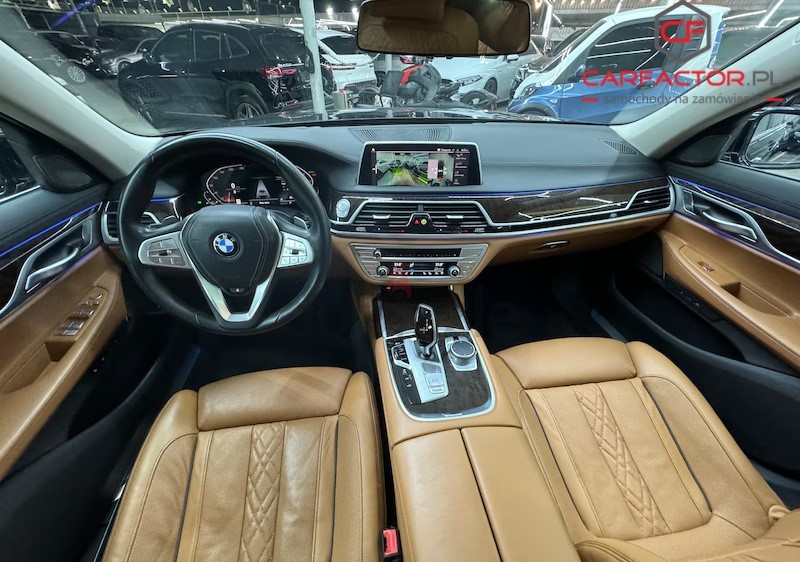 BMW 750i