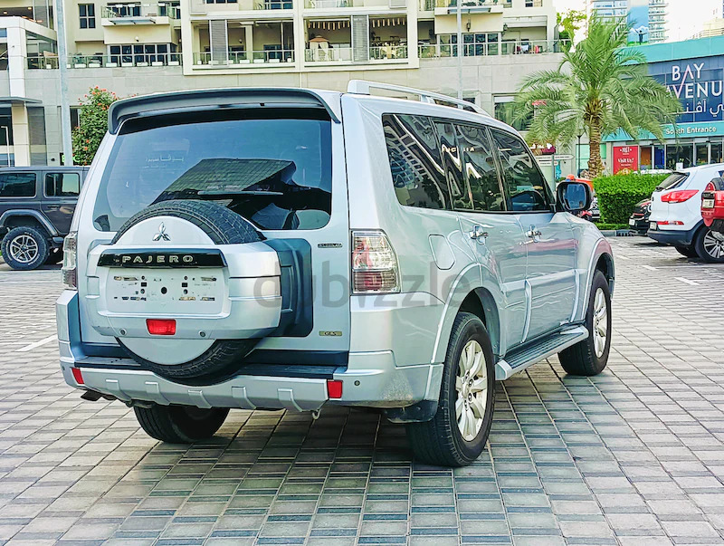 2011 MITSUBISHI PAJERO IV
