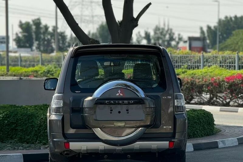 Mitsubishi Pajero IV