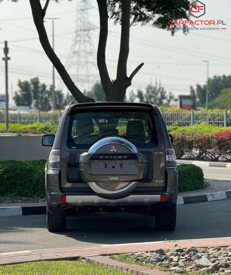 Mitsubishi Pajero IV