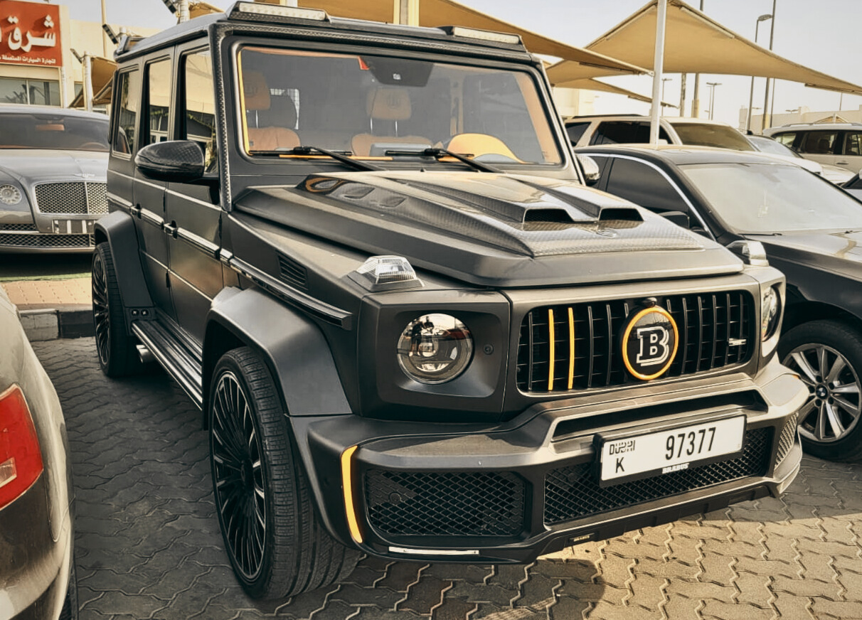 Mercedes G63 AMG Brabus 700 z Dubaju - | Carfactor.pl