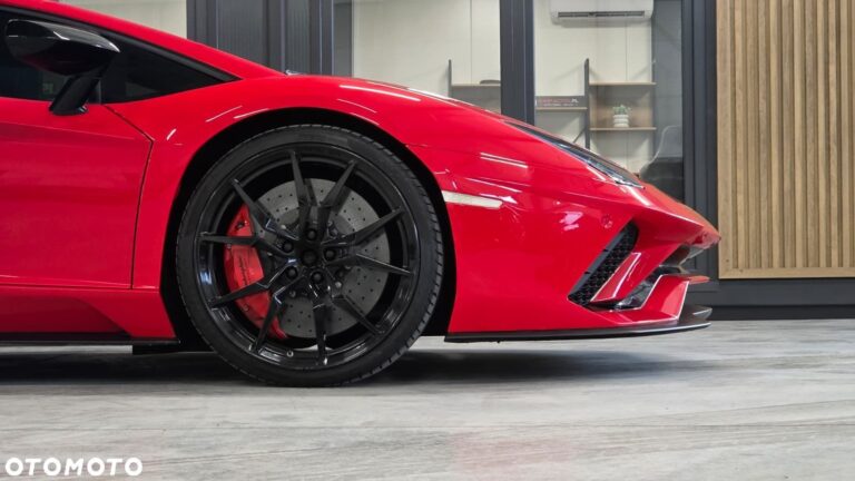 Lamborghini Aventador — zdjęcie 4
