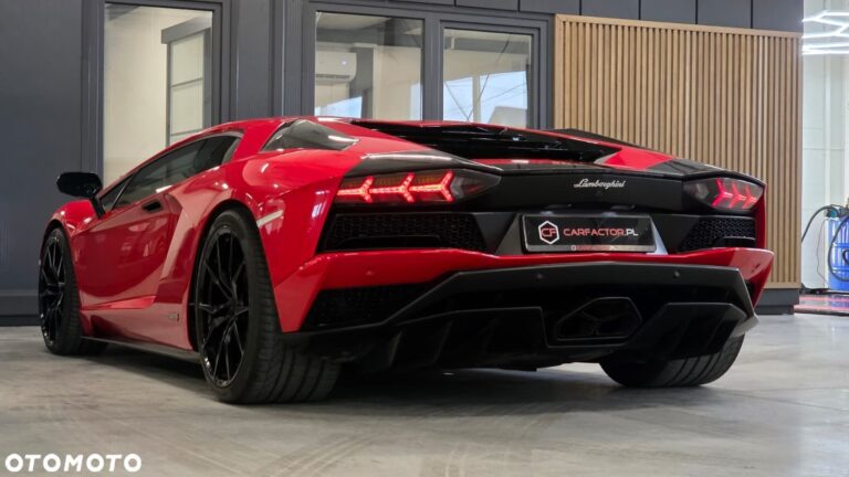 Lamborghini Aventador — zdjęcie 7