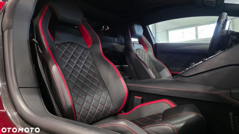 Lamborghini Aventador — zdjęcie 20