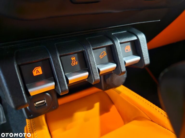 Suzuki Jimny 1