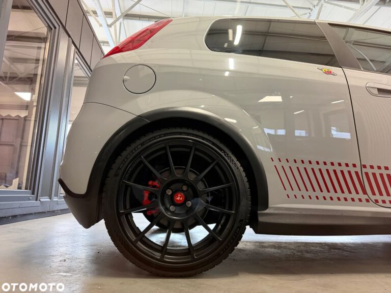Abarth Grande Punto — zdjęcie 11