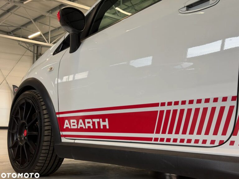 Abarth Grande Punto — zdjęcie 15
