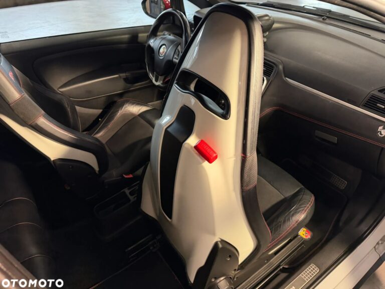 Abarth Grande Punto — zdjęcie 35