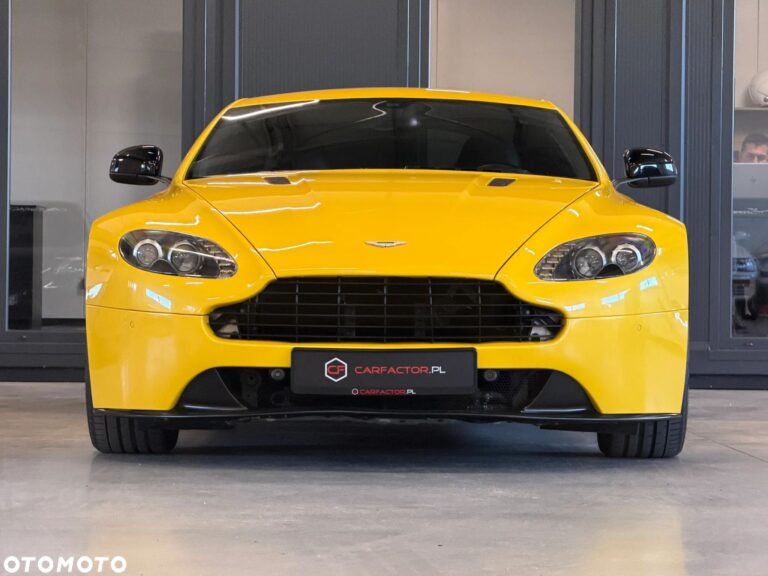 Aston Martin V8 Vantage — zdjęcie 2