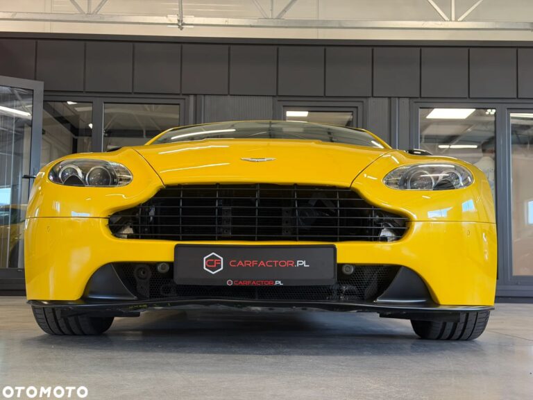 Aston Martin V8 Vantage — zdjęcie 11