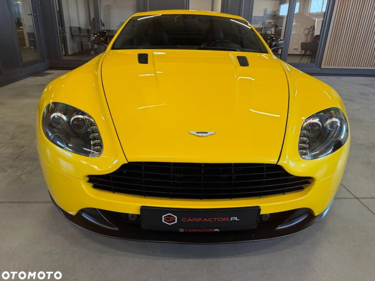 Aston Martin V8 Vantage — zdjęcie 15