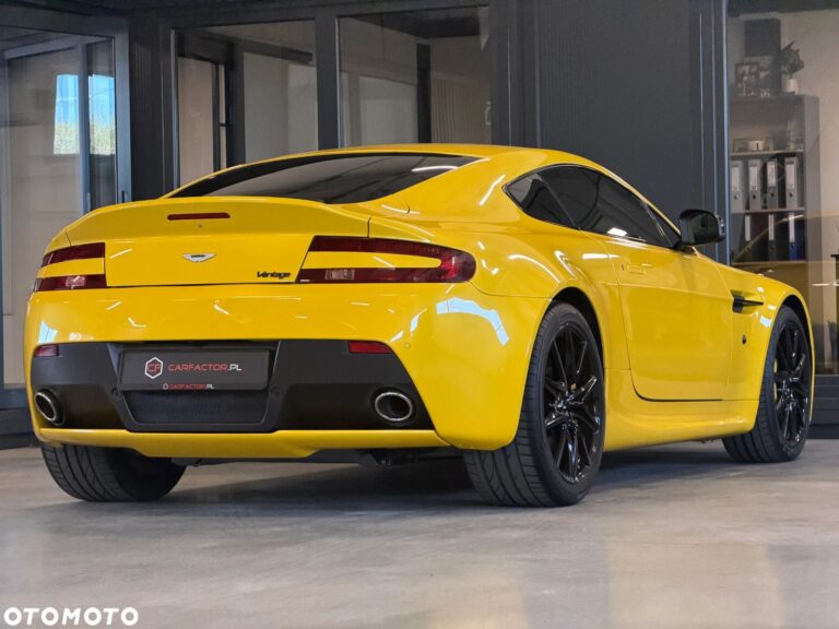 Aston Martin V8 Vantage — zdjęcie 21