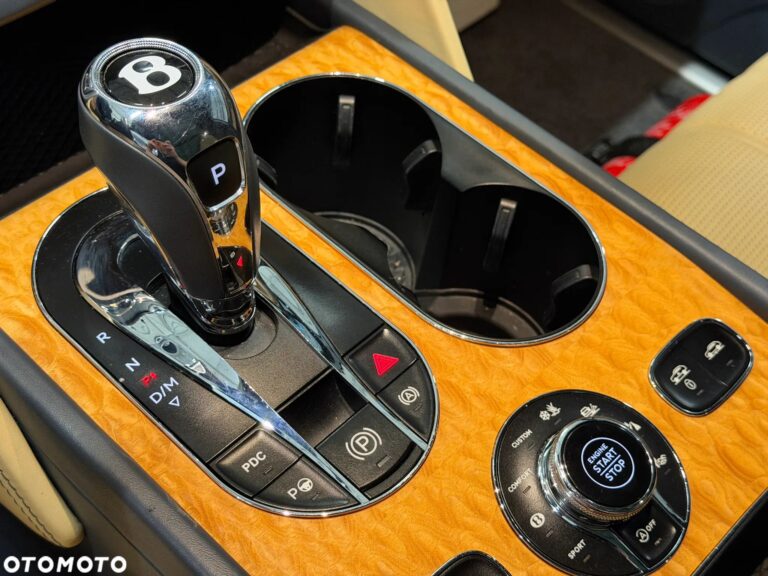 Bentley Bentayga W12 — zdjęcie 30