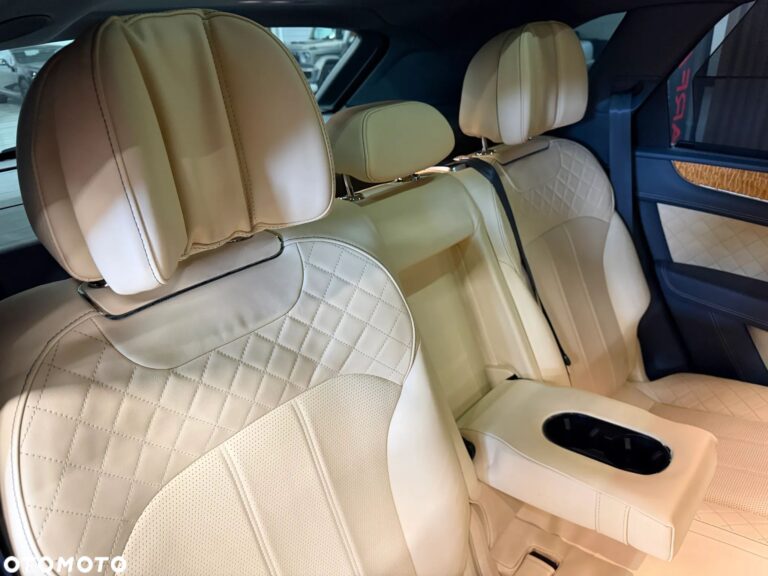 Bentley Bentayga W12 — zdjęcie 32