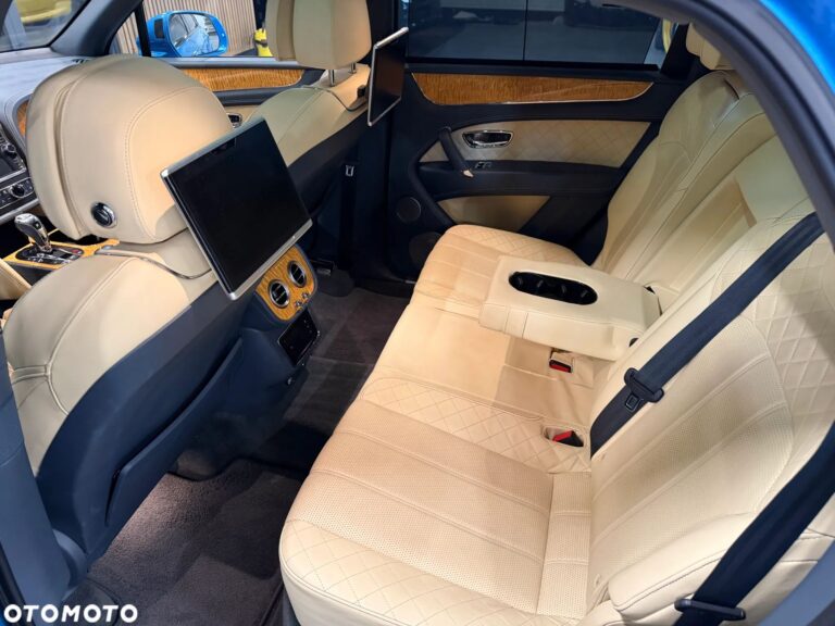 Bentley Bentayga W12 — zdjęcie 33