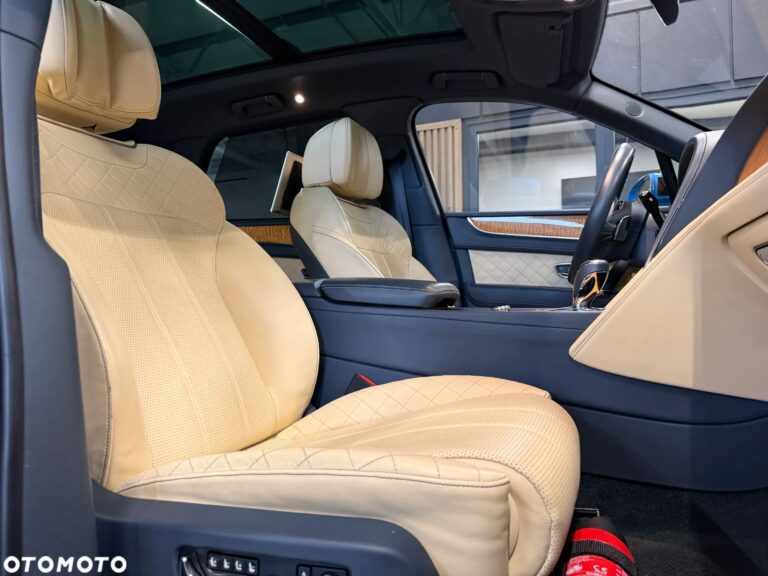 Bentley Bentayga W12 — zdjęcie 39