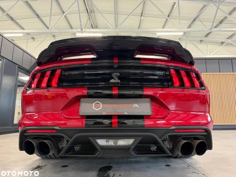 Ford Mustang — zdjęcie 10