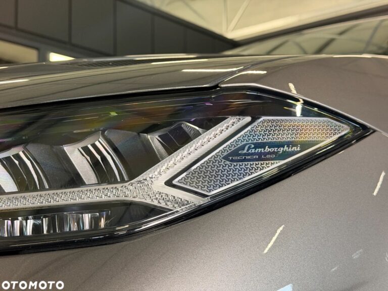 Lamborghini Urus — zdjęcie 14