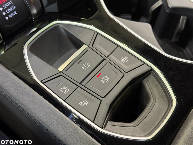 Lamborghini Urus — zdjęcie 35