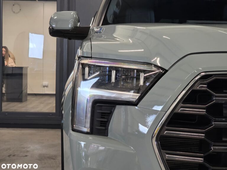 Toyota Sequoia — zdjęcie 11