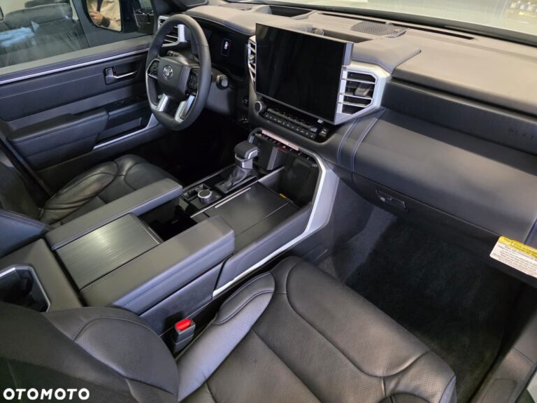 Toyota Sequoia — zdjęcie 24