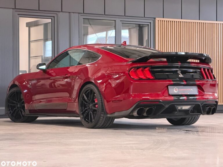 Ford Mustang — zdjęcie 4