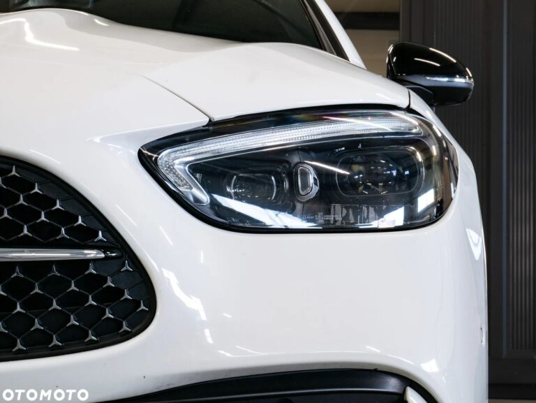 Mercedes-Benz Klasa C — zdjęcie 9