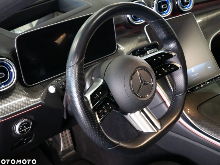 Mercedes-Benz Klasa C — zdjęcie 16