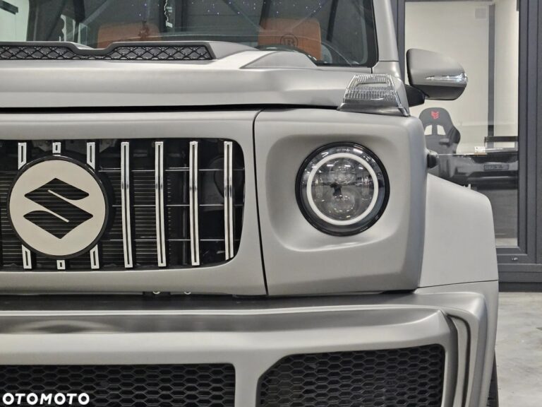 Suzuki Jimny 1