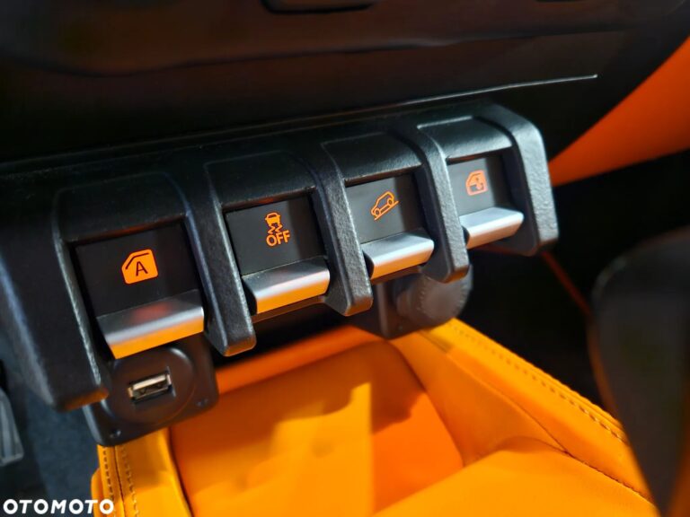 Suzuki Jimny 1