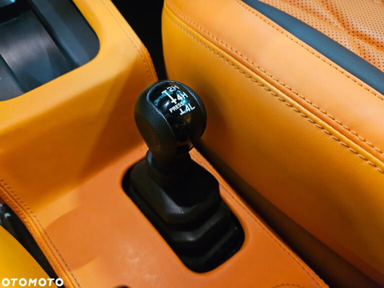 Suzuki Jimny 1