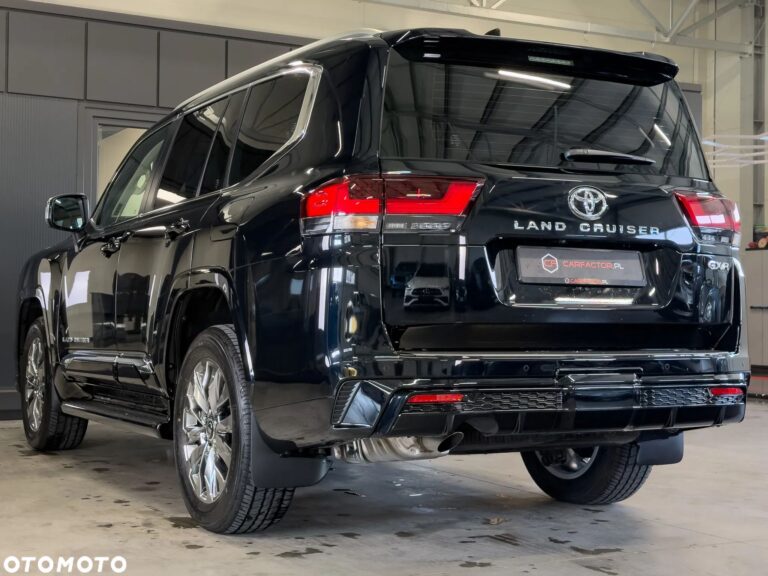 Toyota Land Cruiser — zdjęcie 6
